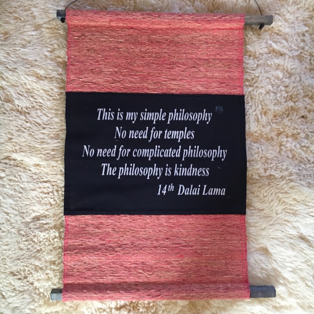 Scroll style wall decor w message